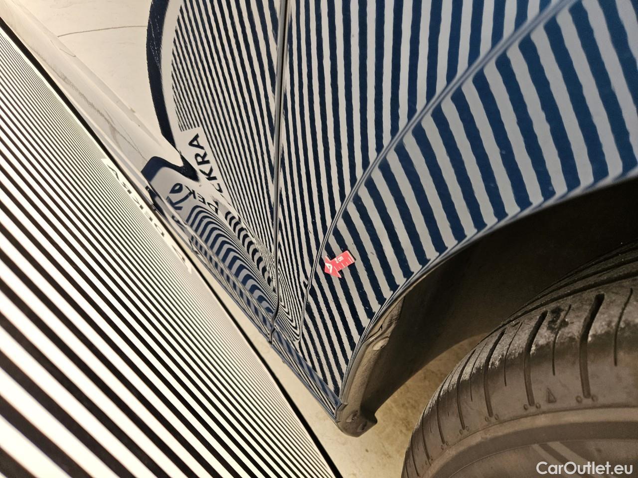  Volkswagen  Passat Comfortline 2.0 TDI DSG 150 CP #19