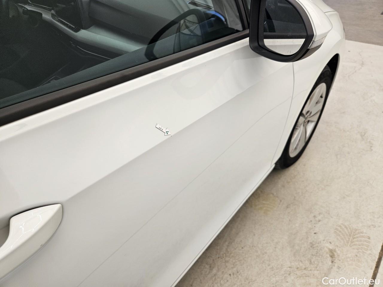  Volkswagen  Golf  Life 1.5 eTSI ACT DSG mild-Hybrid #16