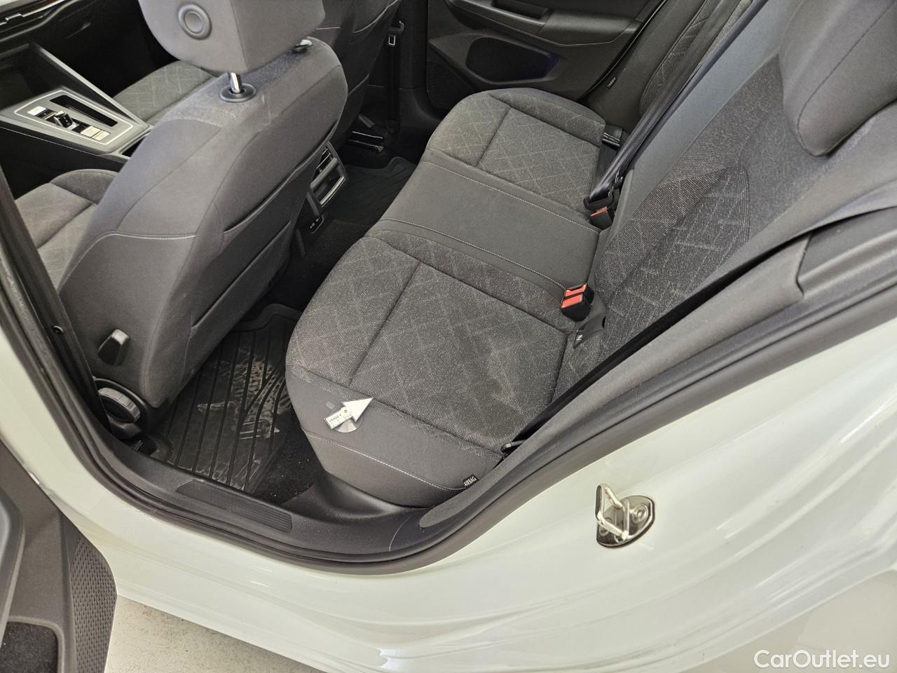  Volkswagen  Golf  Life 1.5 eTSI ACT DSG mild-Hybrid #46