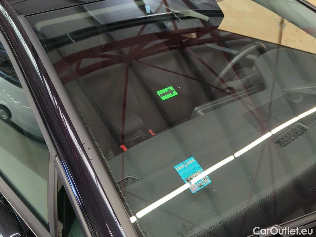  Volkswagen  Golf  Life 1.0 eTSI DSG mild-Hybrid #1