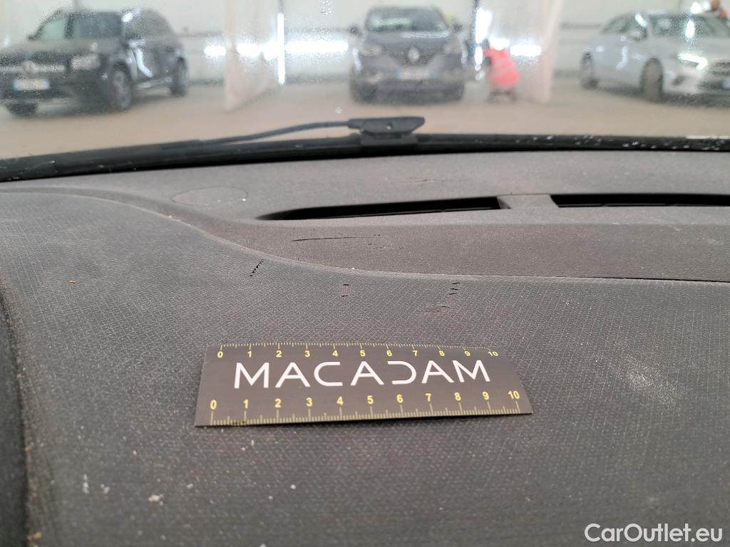  Renault  Clio  IV Air MediaNav 1.5 dCi 75CV BVM5 E6 #28