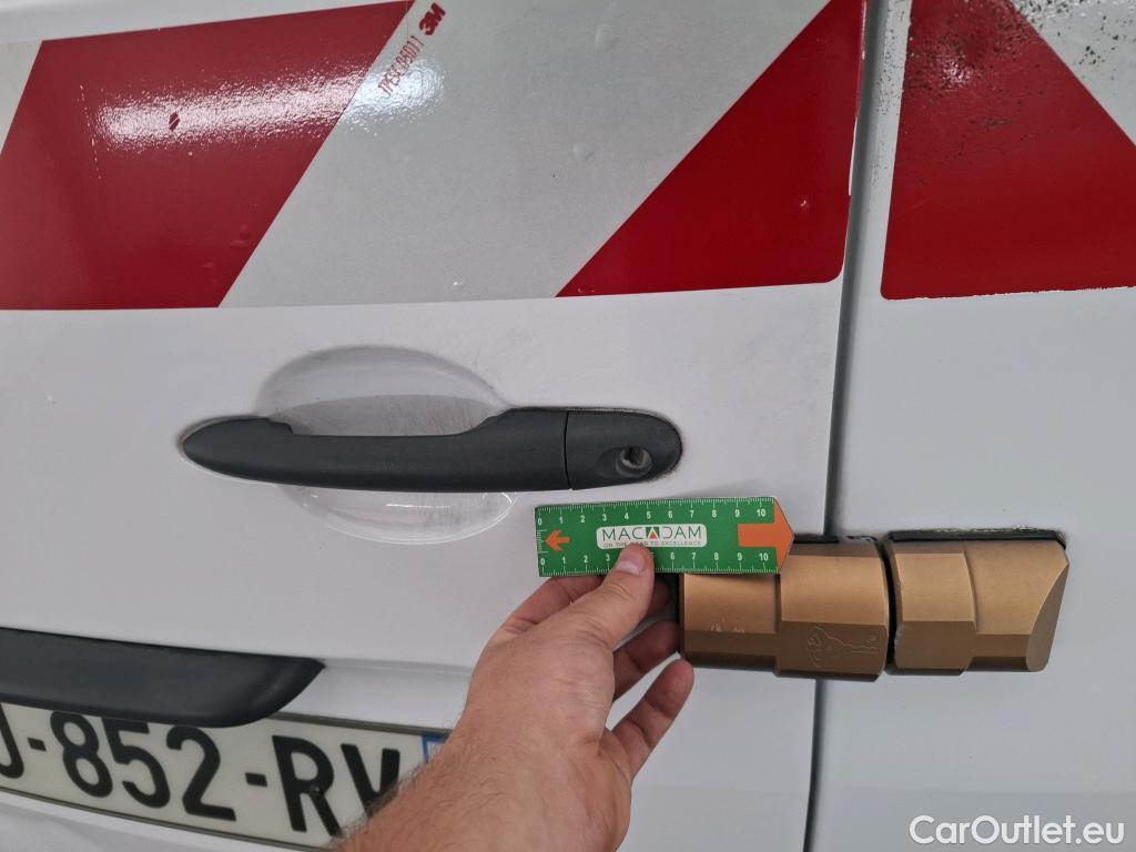  Renault  Kangoo  Express Maxi Extra (Série Spéciale) 1.5 dCi 90CV BVM5 E6 #15
