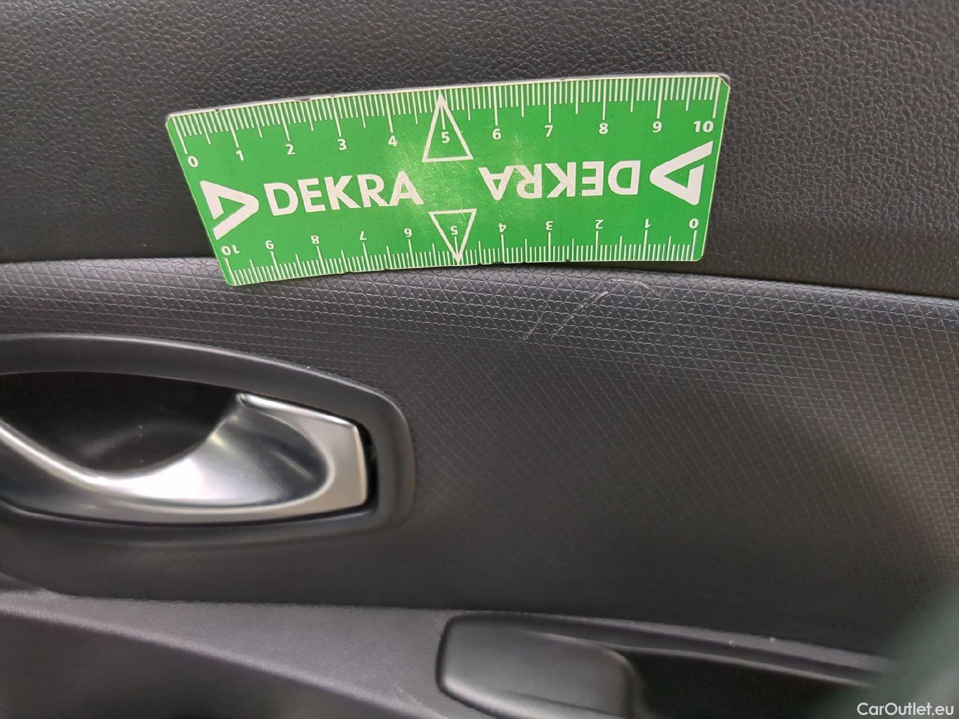  Renault  Clio  IV Air MediaNav 1.5 dCi 75CV BVM5 E6 #2