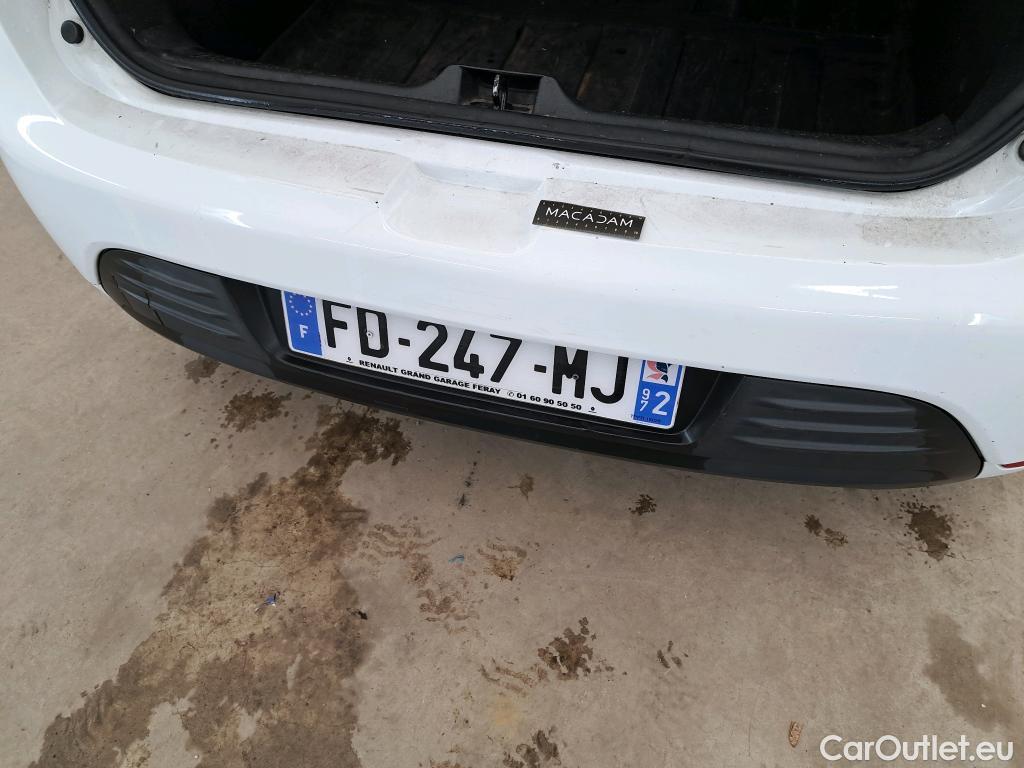  Renault  Clio  IV Air MediaNav 1.5 dCi 75CV BVM5 E6 #32
