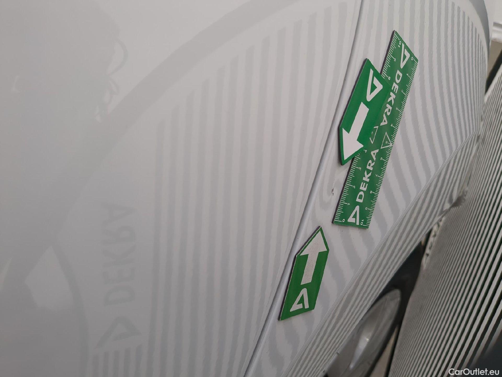  Renault  Clio  IV Air MediaNav 1.5 dCi 75CV BVM5 E6 #34