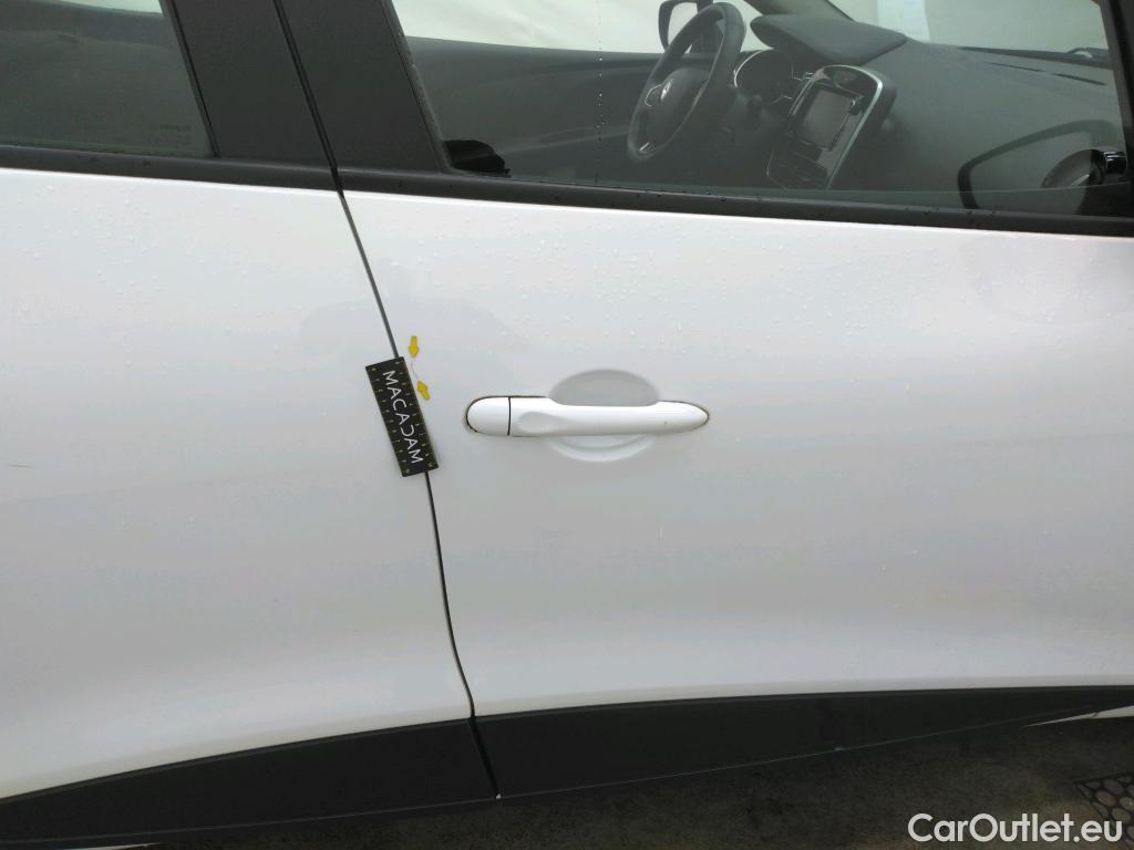  Renault  Clio  IV Air MediaNav 1.5 dCi 75CV BVM5 E6 #31