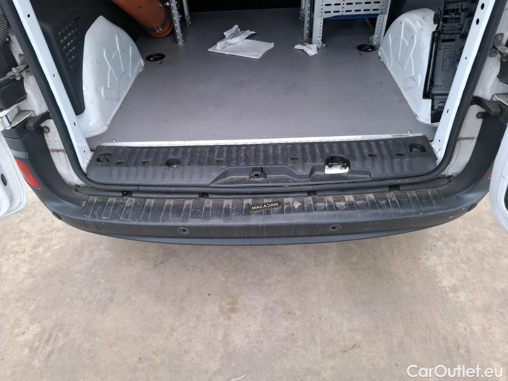  Renault  Kangoo  II Express Grand Confort (L1) 1.5 dCi 80CV BVM6 E6dT #37