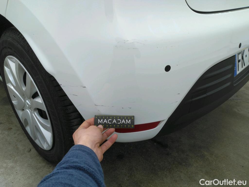  Renault  Clio  IV Air MediaNav 1.5 dCi 75CV BVM5 E6 #14