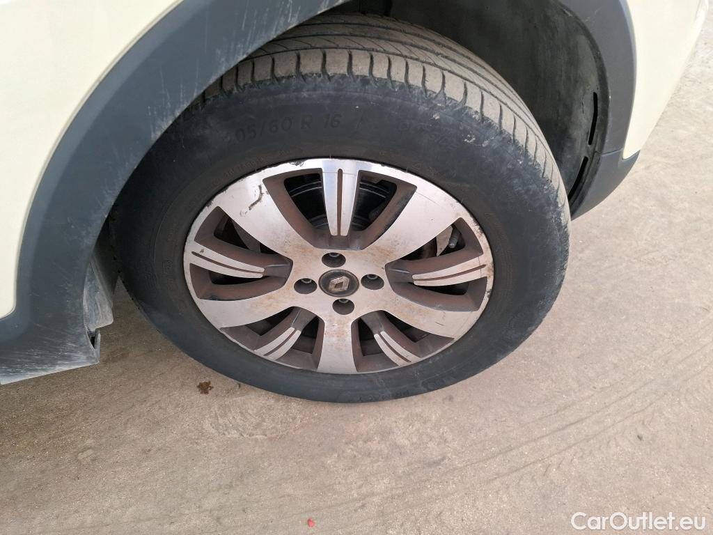  Renault  Captur  Business 0.9 TCe 90CV BVM5 E6 #29
