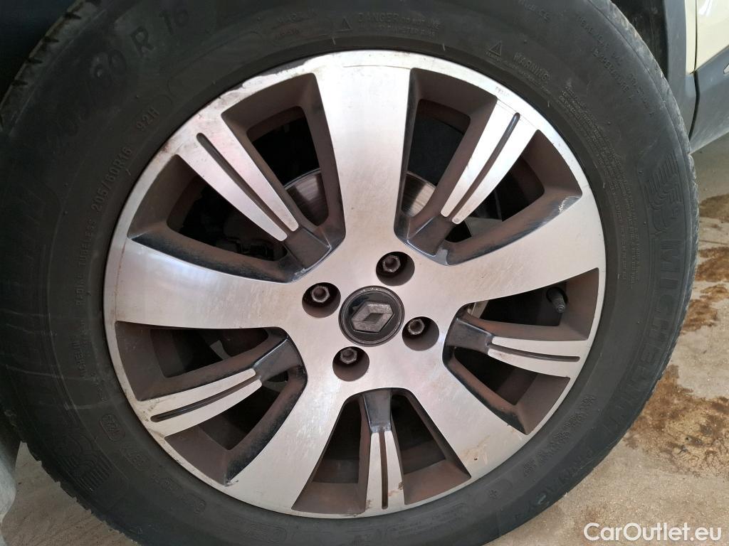  Renault  Captur  Business 0.9 TCe 90CV BVM5 E6 #22