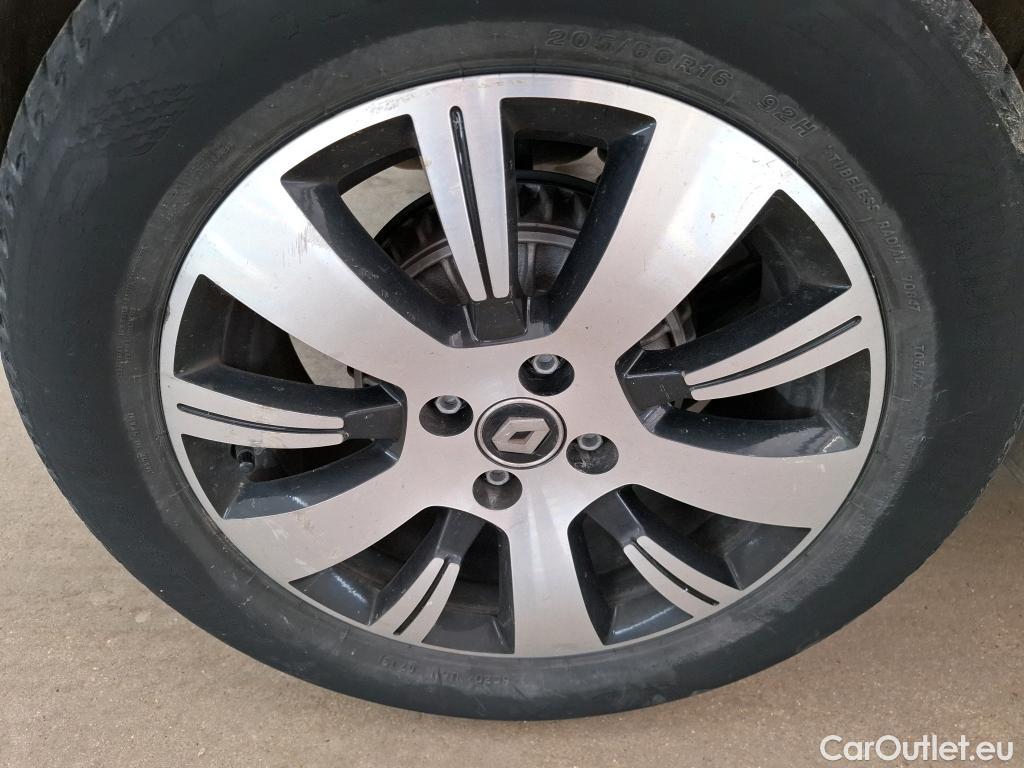  Renault  Captur  Business 0.9 TCe 90CV BVM5 E6 #57