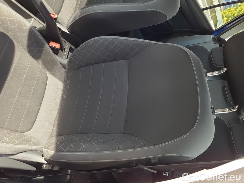  Skoda  Fabia  Combi (2015)  Com.1.0TSI 70 Ambition #9