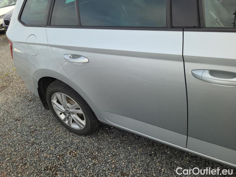  Skoda  Fabia  Combi (2015)  Com.1.0TSI 70 Style #26