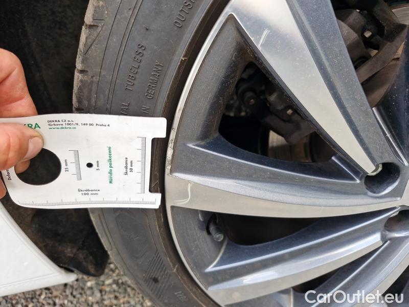  Skoda  Octavia  Lim. (NX3)(2020)  1.5e-TEC 110 Style AT #6