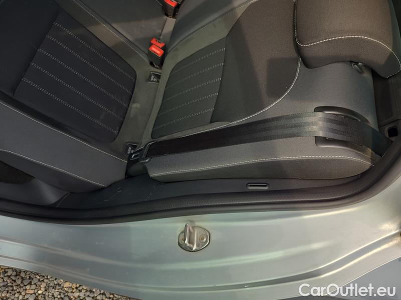  Skoda  Fabia  Combi (2015)  Com.1.0TSI 70 Style #31