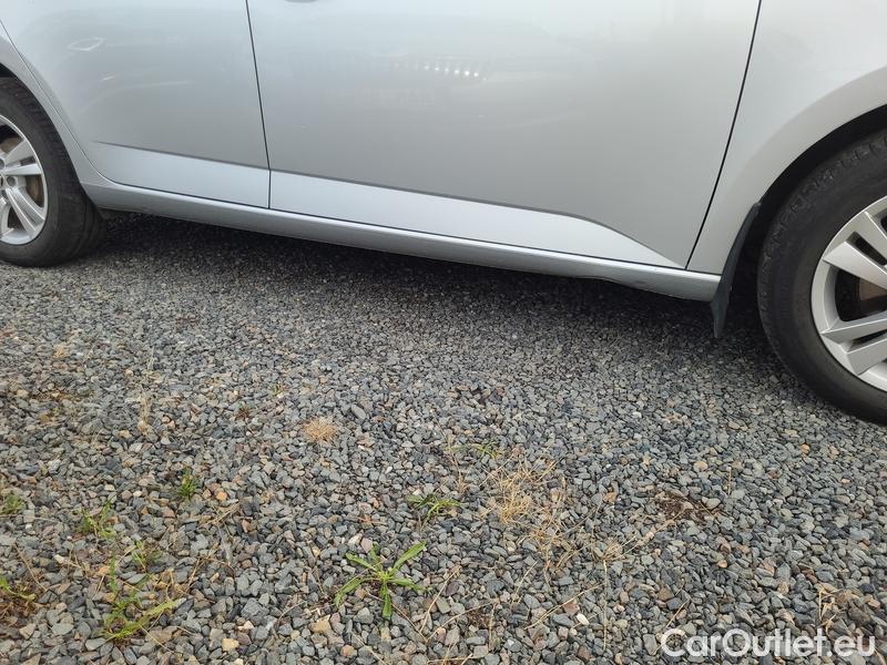  Skoda  Fabia  Combi (2015)  Com.1.0TSI 70 Style #25