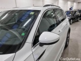  Volkswagen  Tiguan VOLKSWAGEN  / 2020 / 5P / SUV 2.0 TDI SCR 110KWR-LINE DSG #30