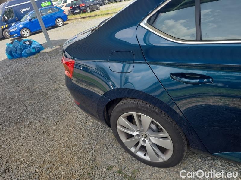  Skoda  Superb  (3V3)(2015) Supe.FL2.0TDI 110 Style AT #8