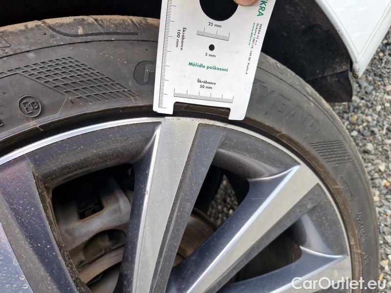  Skoda  Octavia  Lim. (NX3)(2020)  1.5e-TEC 110 Style AT #13