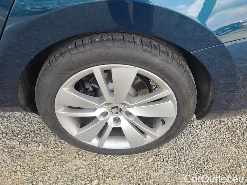  Skoda  Superb  (3V3)(2015) Supe.FL2.0TDI 110 Style AT #12