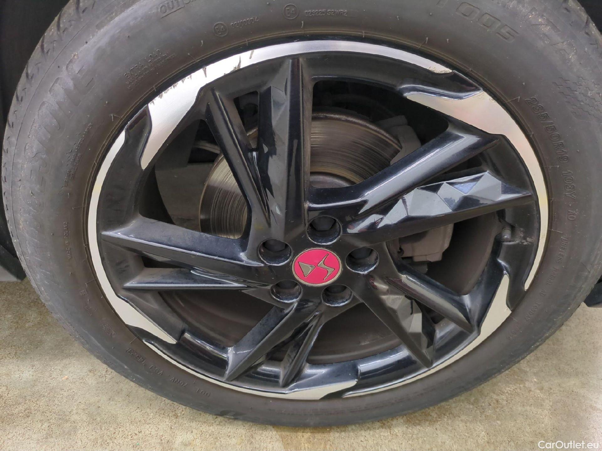  DS  DS7 7 Crossback Performance Line 1.5 BlueHDi 130CV BVA8 E6d #11