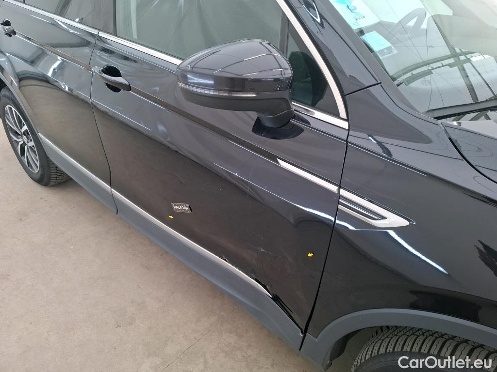  Volkswagen  Tiguan VOLKSWAGEN  Allspace 5p SUV 2.0 TDI 150 DSG7 Confortline Business #1