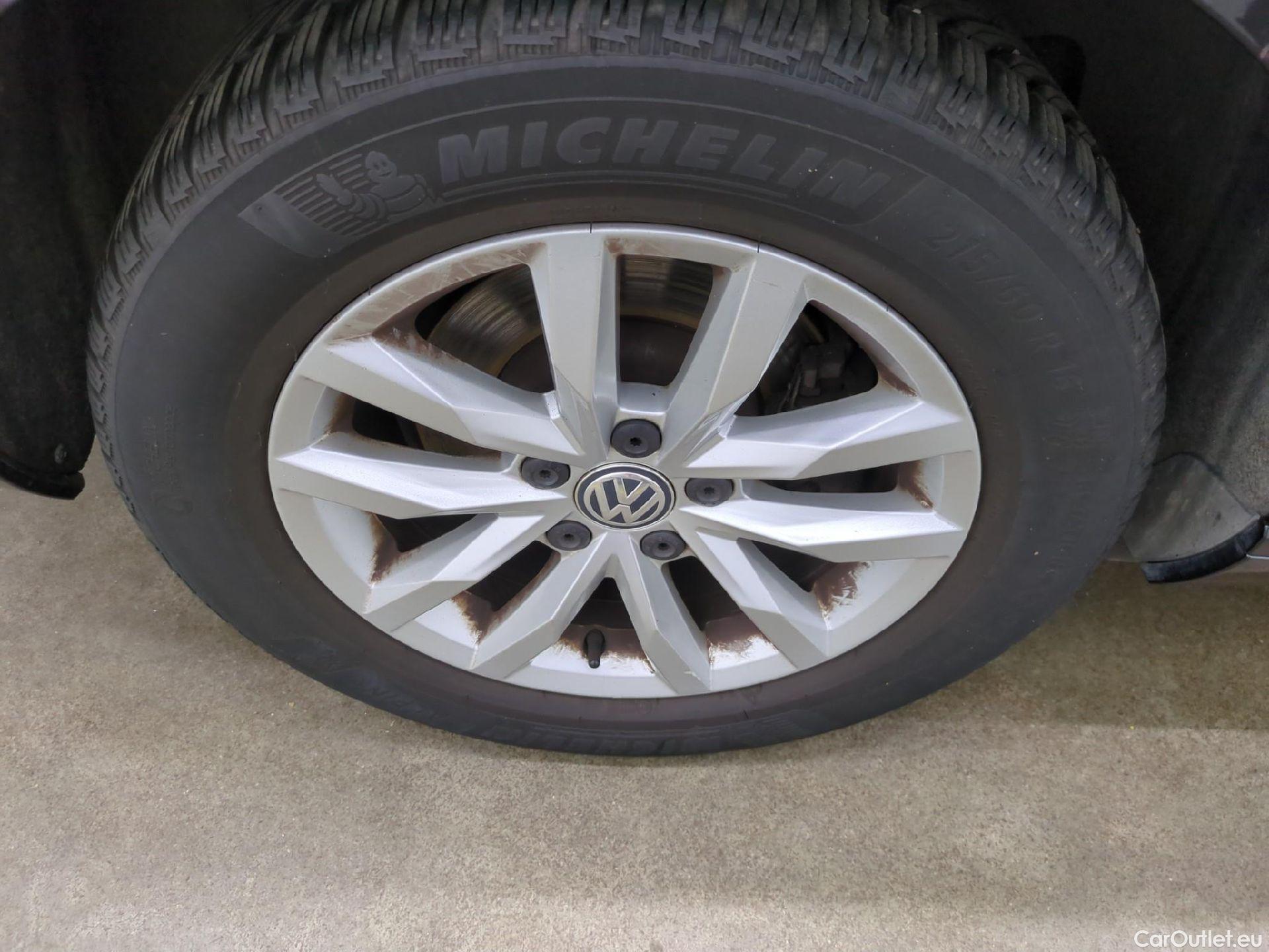  Volkswagen  Passat  Berline Comfortline BMT/Start-Stopp 2.0 TDI 150CV BVM6 E6 #38
