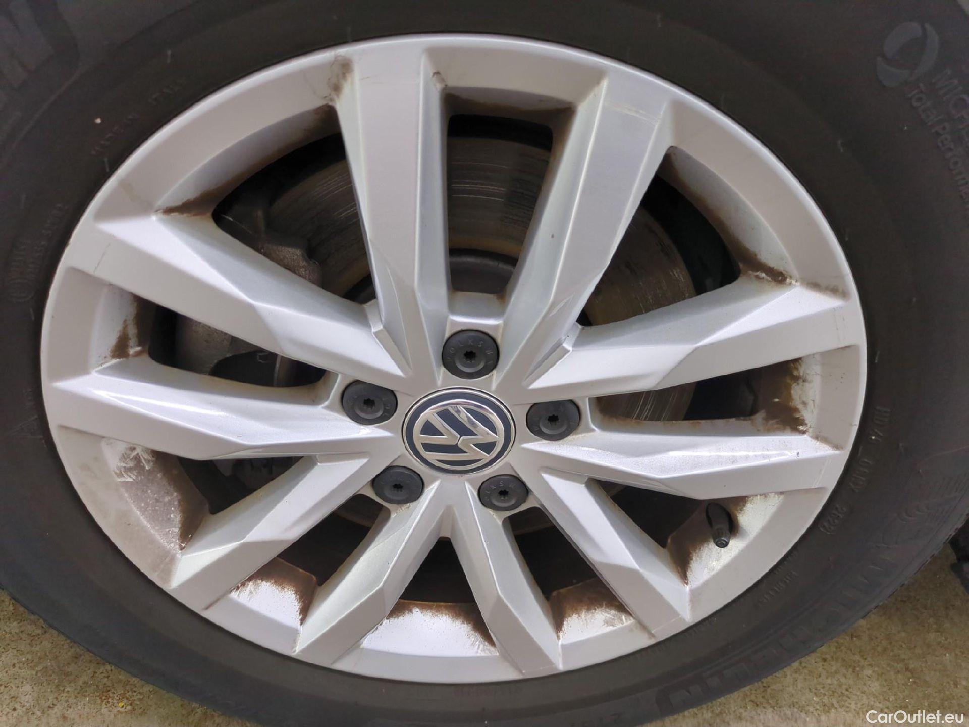  Volkswagen  Passat  Berline Comfortline BMT/Start-Stopp 2.0 TDI 150CV BVM6 E6 #30