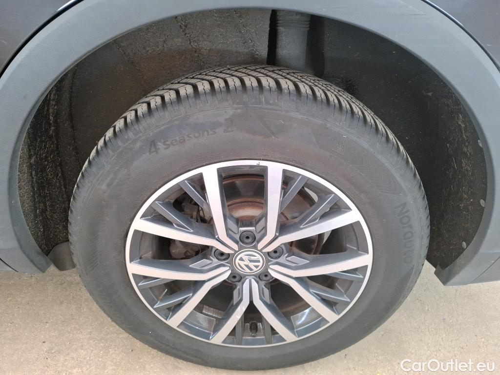  Volkswagen  Tiguan VOLKSWAGEN  Allspace 5p SUV 2.0 TDI 150 DSG7 Confortline Business #92