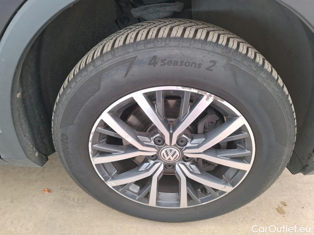 Volkswagen  Tiguan VOLKSWAGEN  Allspace 5p SUV 2.0 TDI 150 DSG7 Confortline Business #8