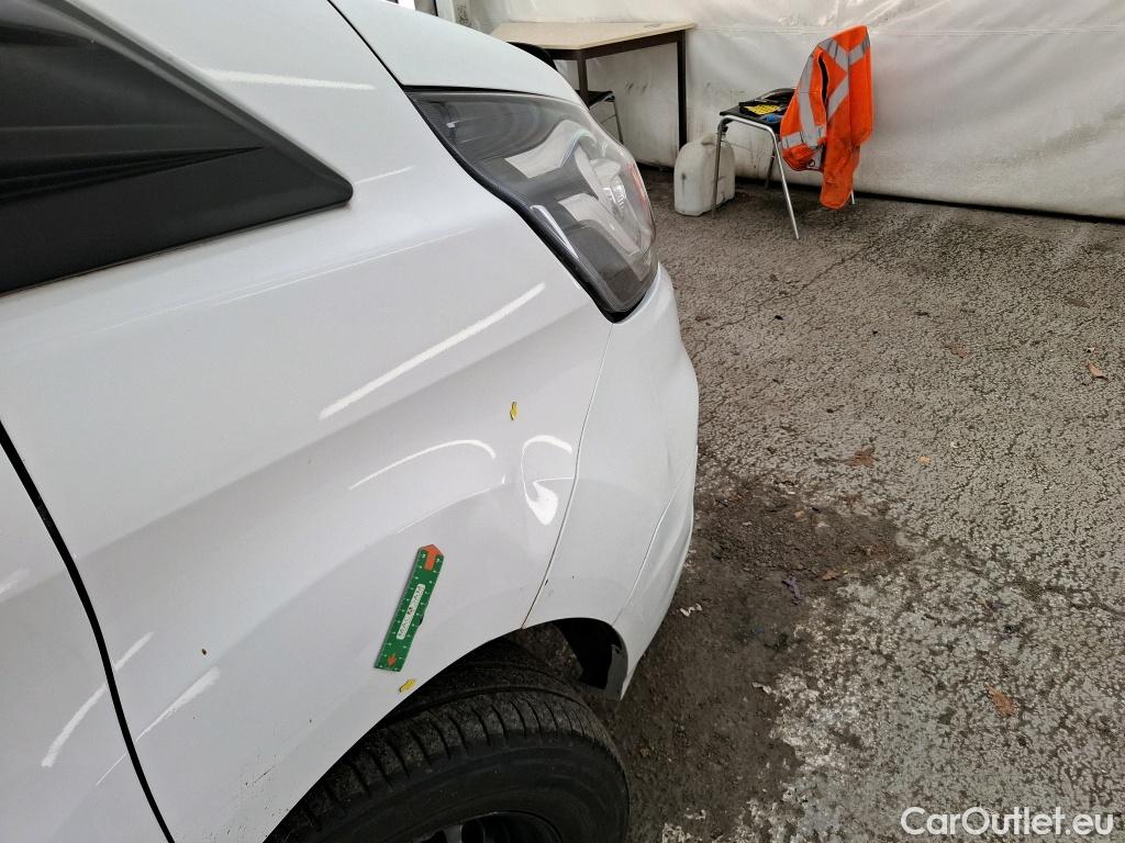  Ford  Transit FORD  Custom / 2018 / 4P / Fourgon tôlé 2.0 ECOBLUE 130 320 L2H1 AUTO TREND BUS #18
