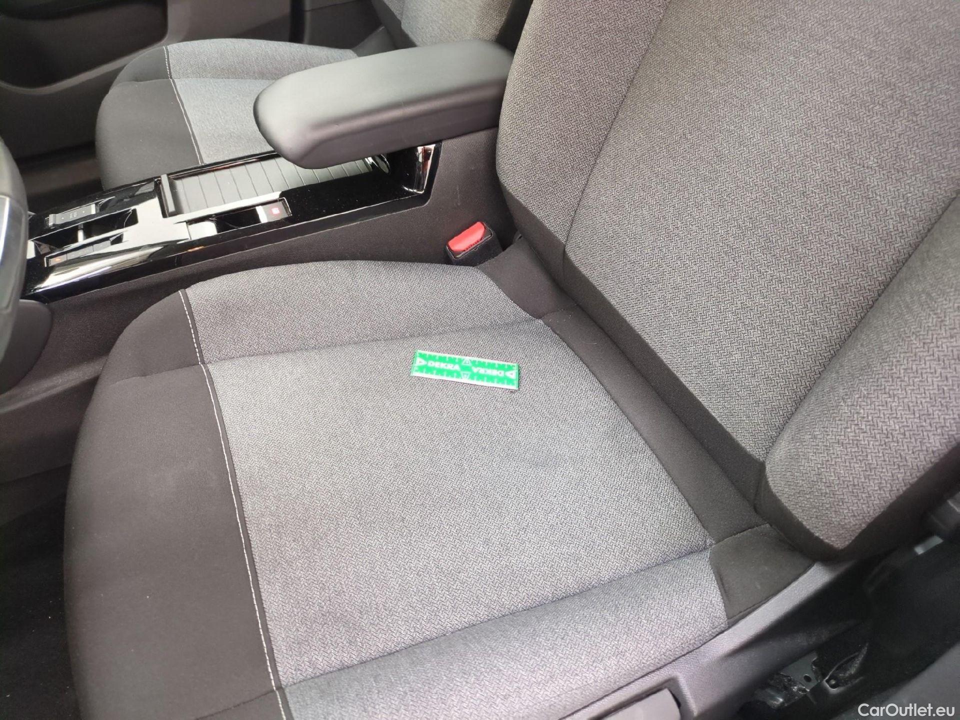  Citroen  C4  Berline Feel Nav Business R 1.5 BlueHDI 130CV BVA8 E6d #2