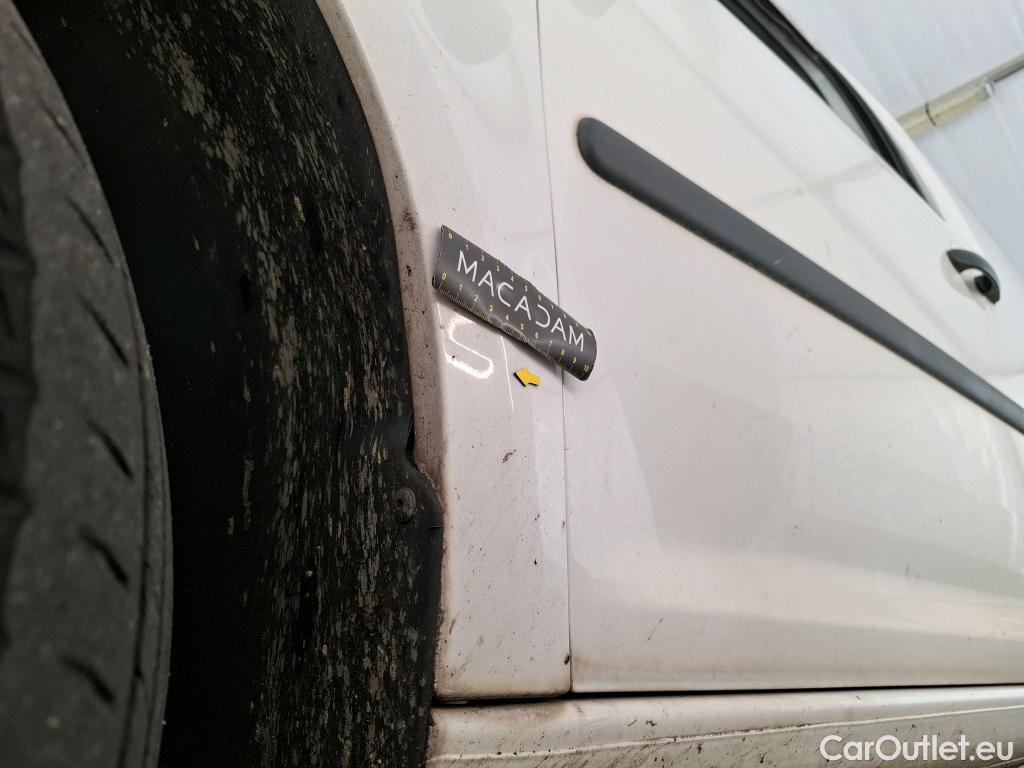  Volkswagen  Caddy  Fourgon/Break Van 1.6 TDI 75CV BVM5 E5 #34