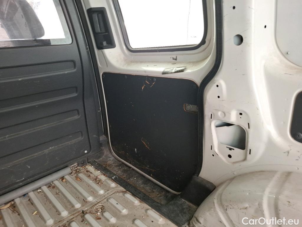  Volkswagen  Caddy  Fourgon/Break Van 1.6 TDI 75CV BVM5 E5 #47