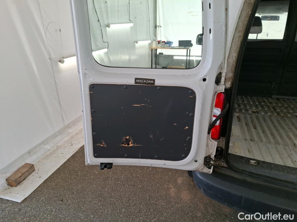  Volkswagen  Caddy  Fourgon/Break Van 1.6 TDI 75CV BVM5 E5 #56