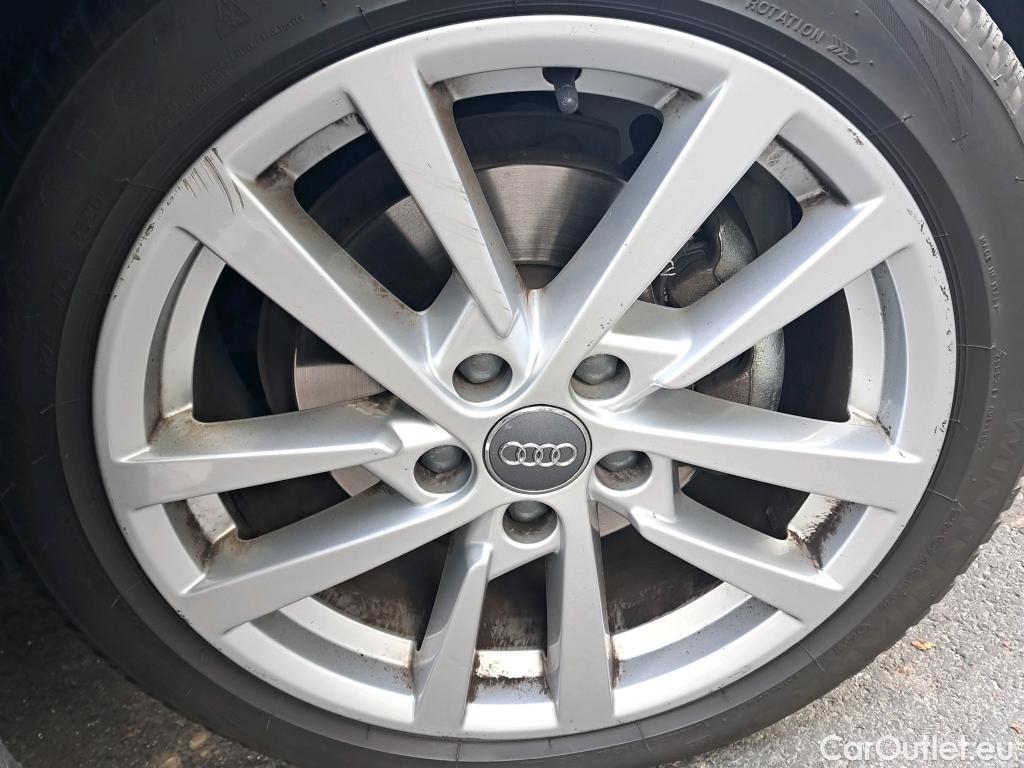  Audi  A3 AUDI  Sportback / 2016 / 5P / Berline 35 TFSI 150 COD S TRONIC BUSINESS LINE #2