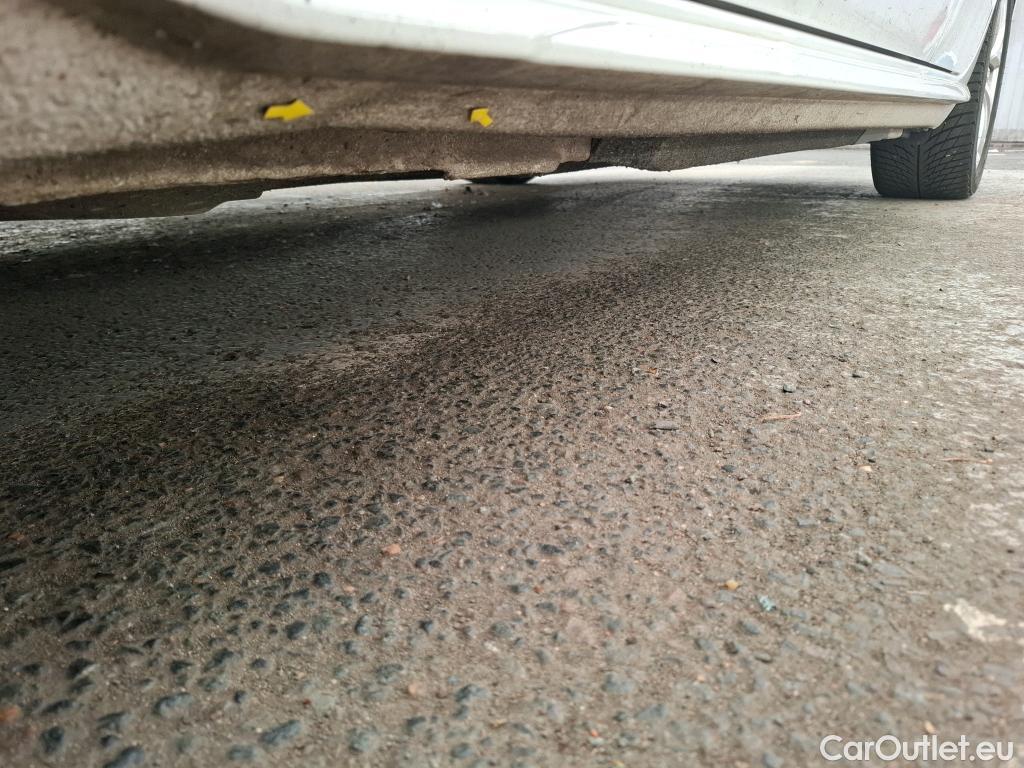  Audi  A4  Avant 40 TDI S line 2.0 TDI 190CV BVA7 E6dT #1