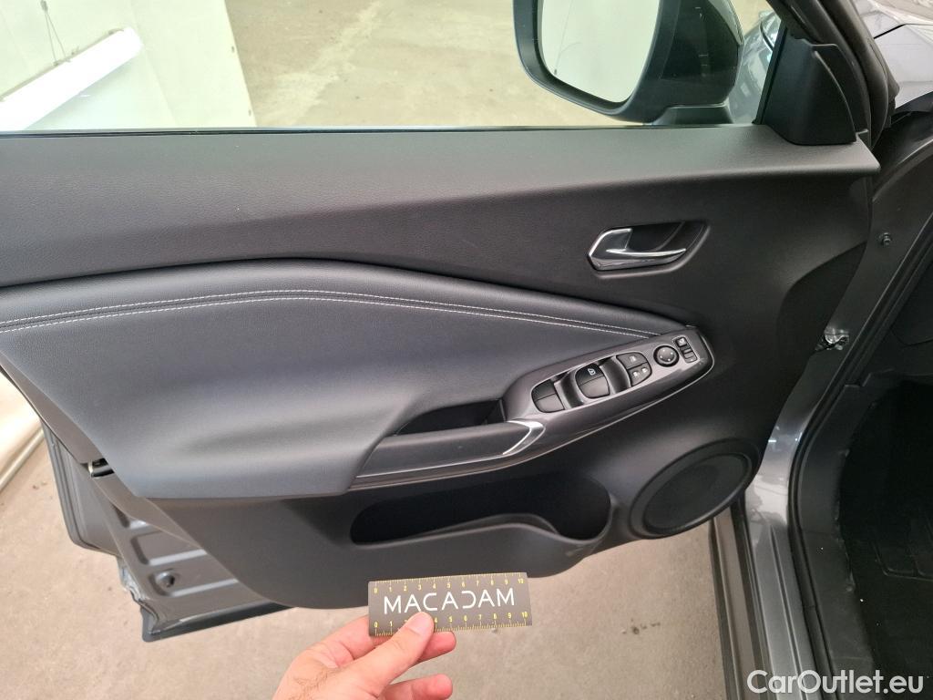  Nissan  Juke NISSAN  / 2019 / 5P / Crossover DIG-T 114 DCT N-Connecta #4