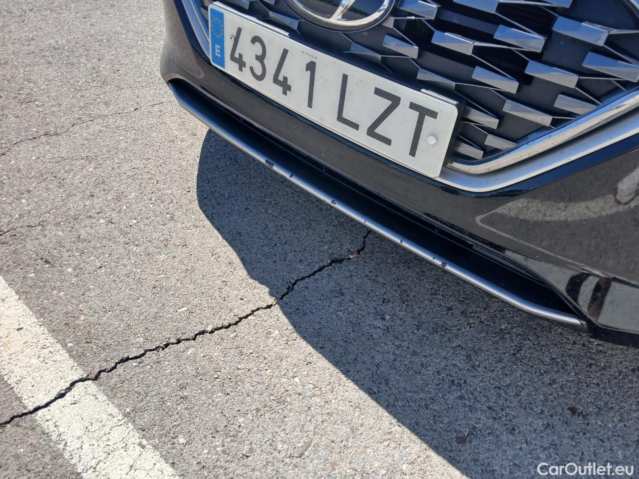  Hyundai   Ioniq HYUNDAI / 2019 / 5P / berlina con portón 1.6 GDI HEV Tecno DCT #7