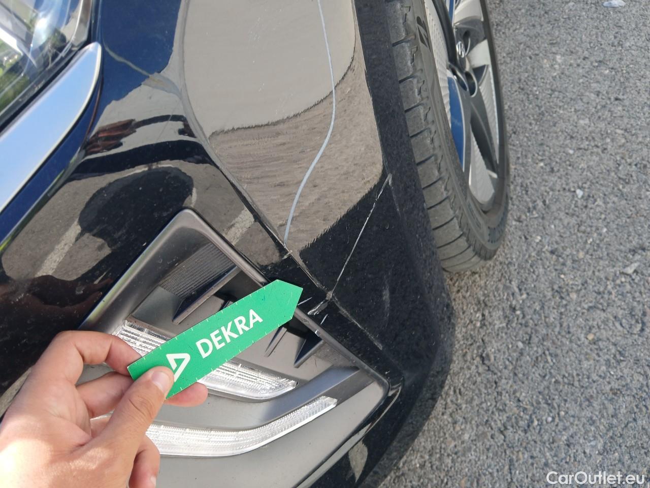  Hyundai   Ioniq HYUNDAI / 2019 / 5P / berlina con portón 1.6 GDI HEV Tecno DCT #3