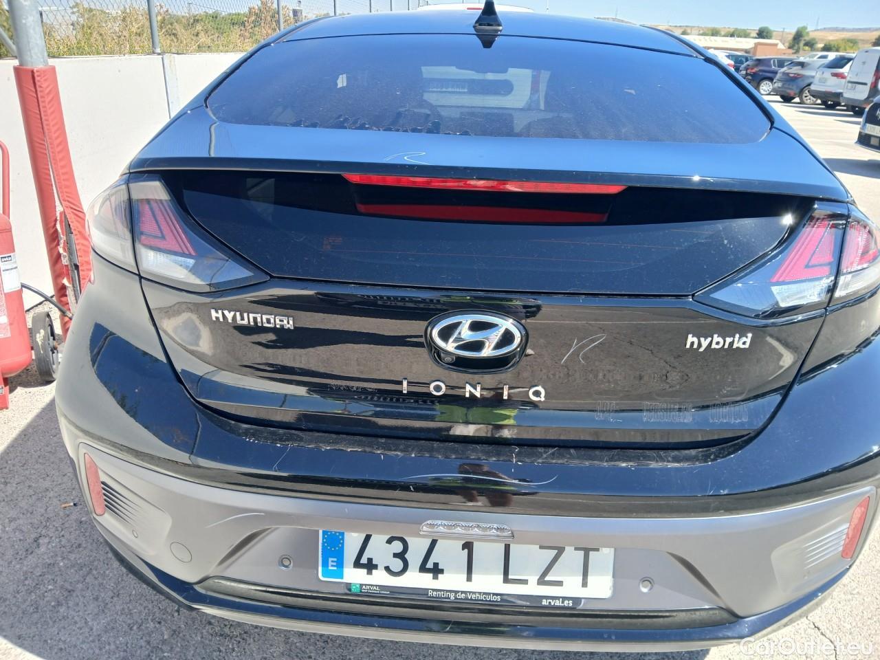  Hyundai   Ioniq HYUNDAI / 2019 / 5P / berlina con portón 1.6 GDI HEV Tecno DCT #29