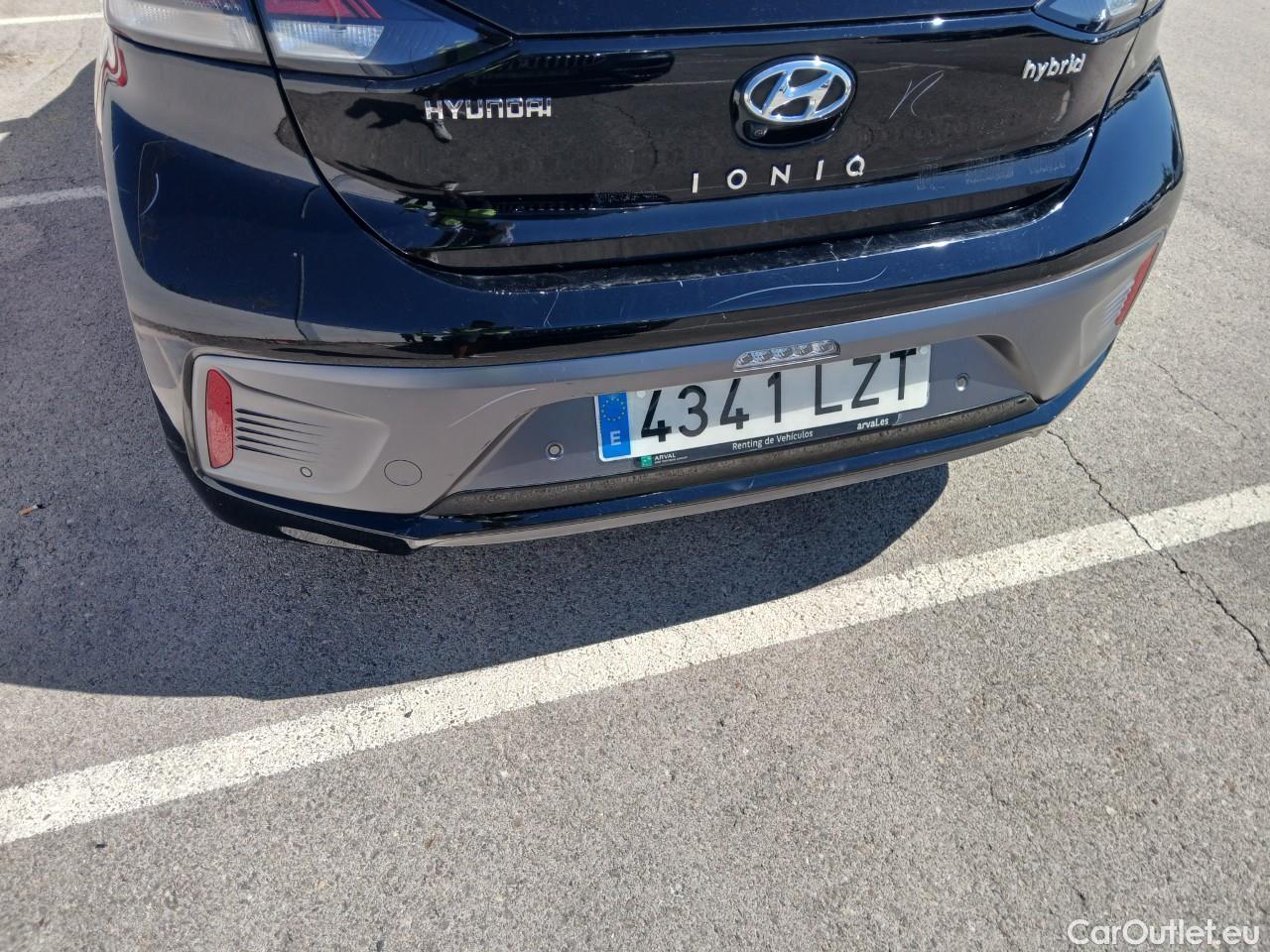  Hyundai   Ioniq HYUNDAI / 2019 / 5P / berlina con portón 1.6 GDI HEV Tecno DCT #26