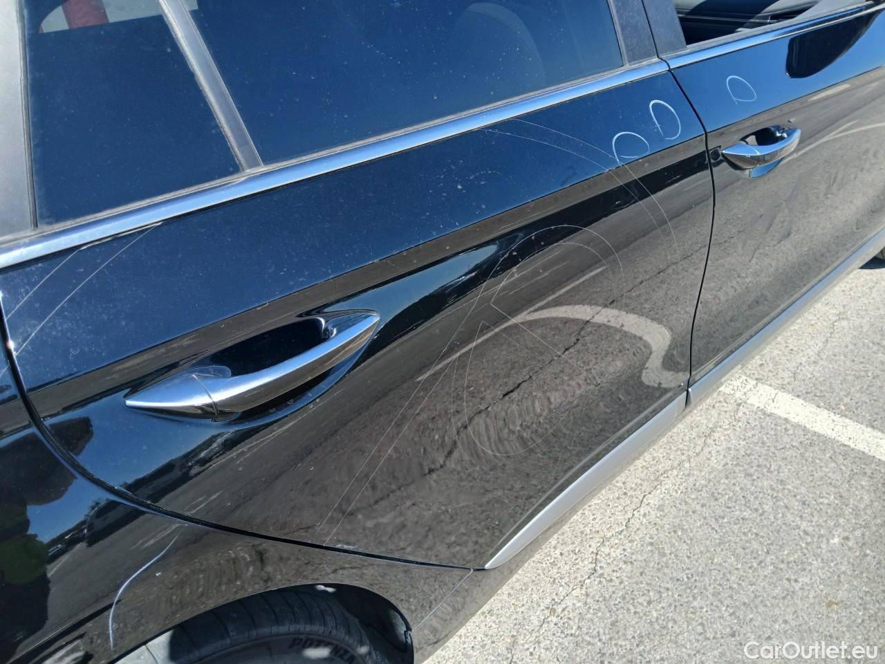  Hyundai   Ioniq HYUNDAI / 2019 / 5P / berlina con portón 1.6 GDI HEV Tecno DCT #36