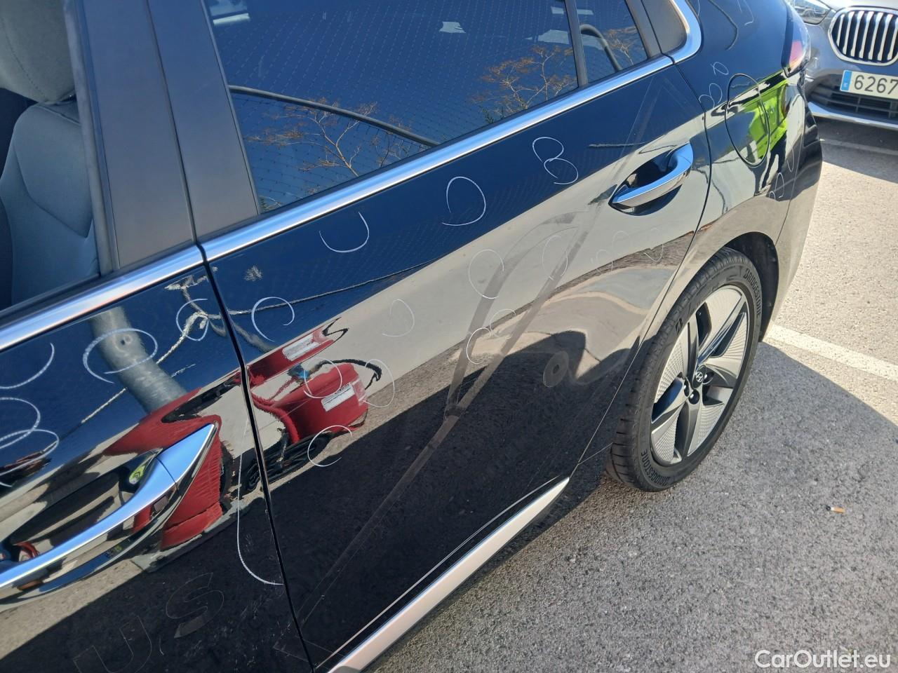  Hyundai   Ioniq HYUNDAI / 2019 / 5P / berlina con portón 1.6 GDI HEV Tecno DCT #19