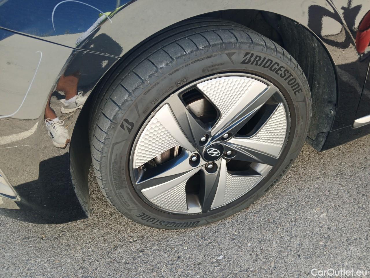  Hyundai   Ioniq HYUNDAI / 2019 / 5P / berlina con portón 1.6 GDI HEV Tecno DCT #22