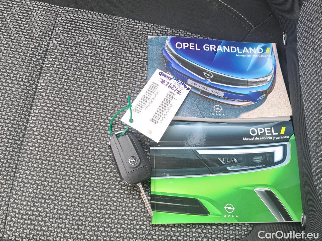  Opel   Grandland X OPEL Grandland / 2021 / 5P / todoterreno 1.5 CDTi Business Edition Auto #3