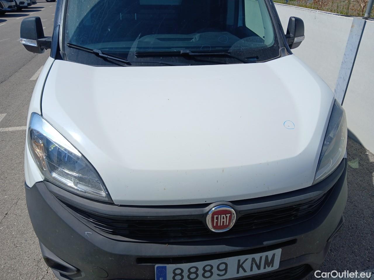  Fiat  Doblo FIAT Doblò Cargo/2015/3P/furgón derivado de turismo Cargo Base 1.3 Multijet 70kW (95CV) #15