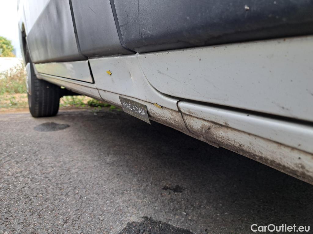  Peugeot  Boxer PEUGEOT  VU 4p Fourgon BLUEHDI 110 PREMIUM 333 L1H1 #18
