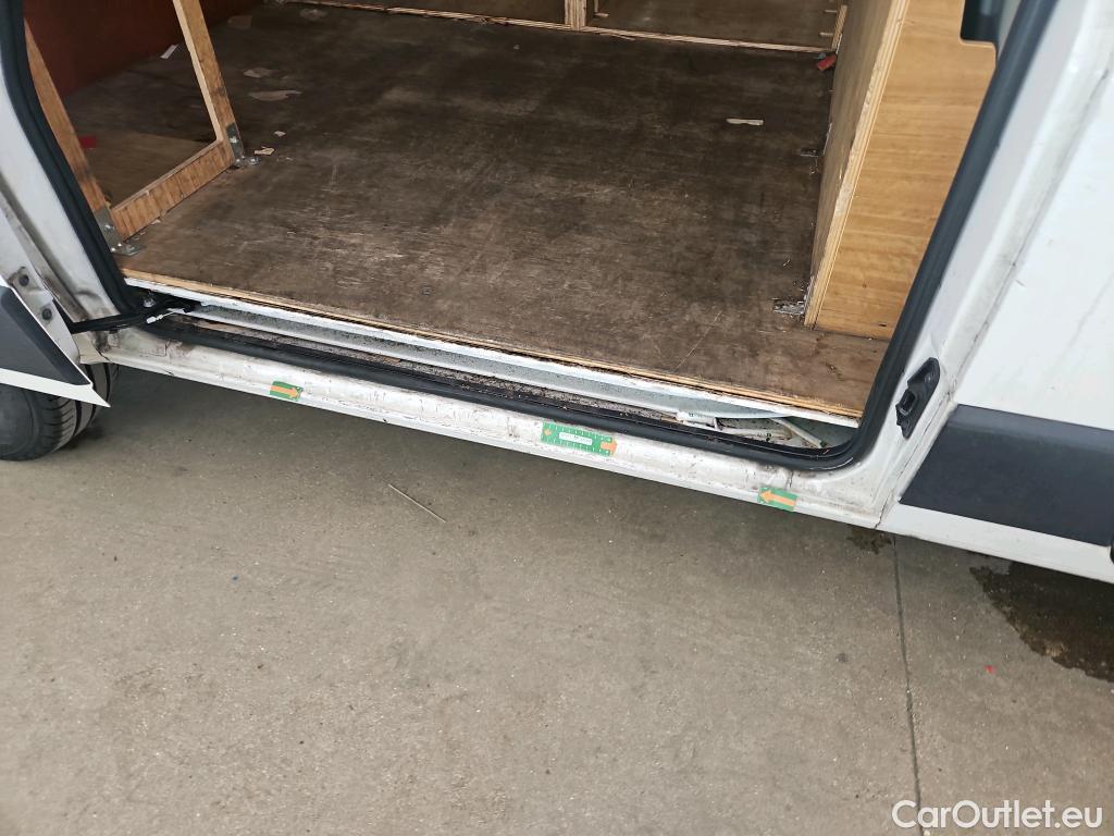  Peugeot  Boxer PEUGEOT  VU 4p Fourgon 2.0 BLUEHDI 110 PREMIUM 330 L1H1 #17
