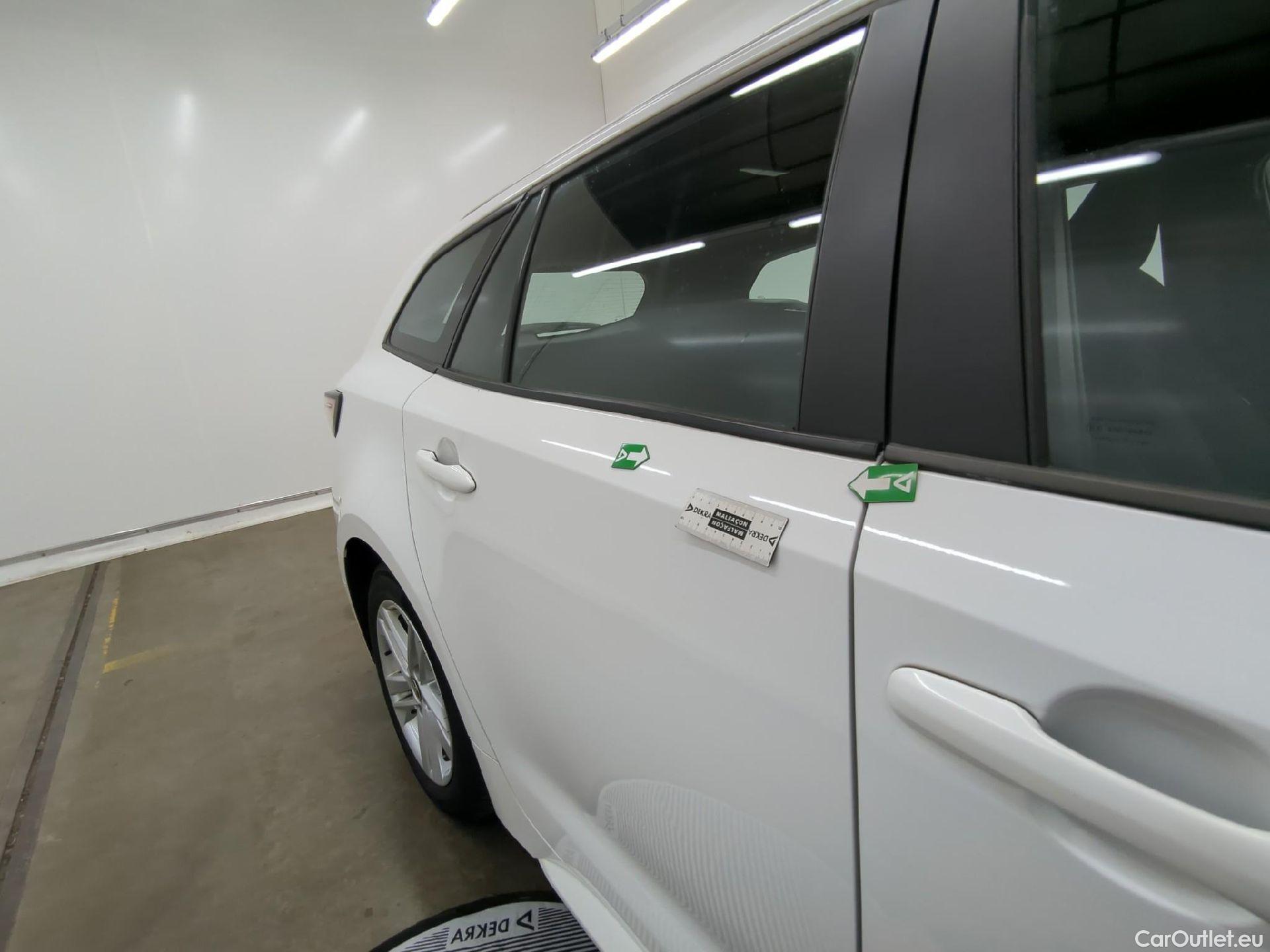  Toyota  Corolla TOYOTA  Touring Sports / 2018 / 5P / Break Hybride 122h Dynamic Business Stage Acad TVU #25